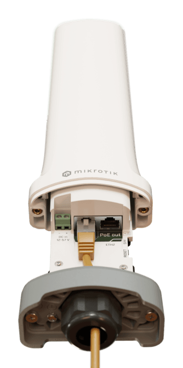 MikroTik MikroTik CME Gateway with CAT-M / NB-IOT Modem, 2.4 GHz WiFi and PoE-Out Support CME22-2n-BG77