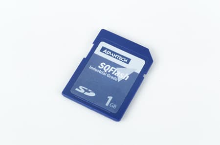 Advantech Advantech ISDZ1 Industrial SD Card sTLC 16GB -40 ~ 85 C AX1072