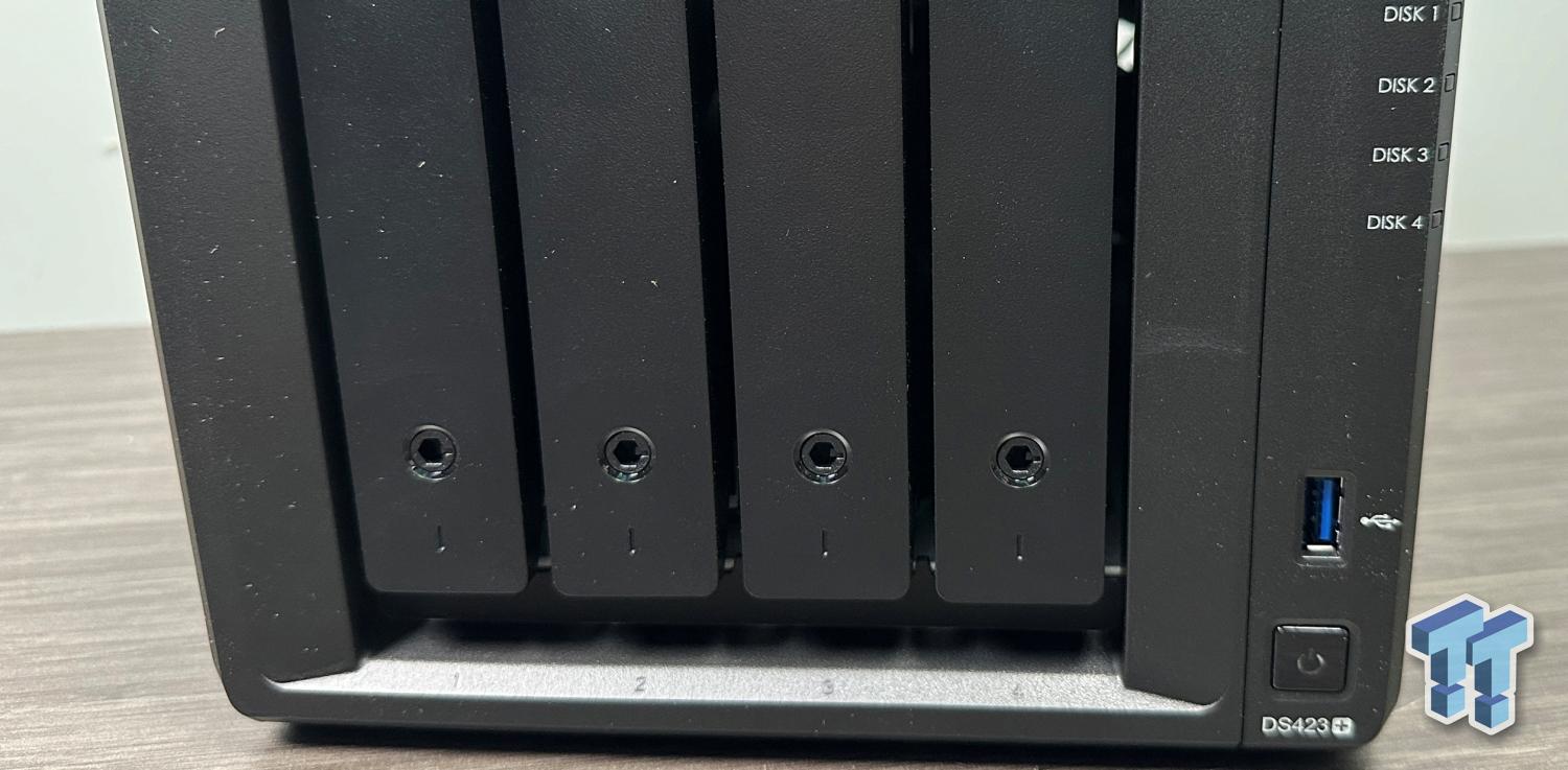 SYNOLOGY DS423 4Bay RTD1619B QC 1.7GHZ 2GB DDR4 2 SYNOLOGY — view 1